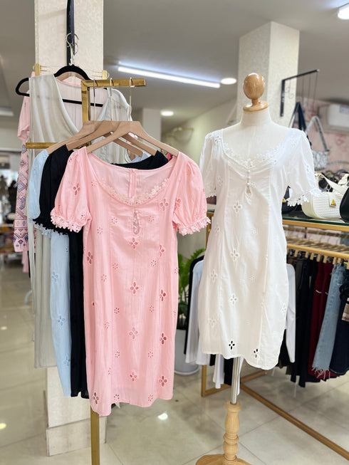 Women Spring Round Neck Hollow Embroidered Lace Dress